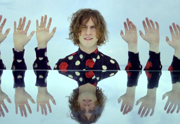 “Your Life is a Lie” nuevo sencillo y video de MGMT